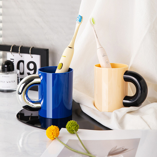 Toothbrush cup household simple brushing cup bathroom cup children couple set portable set creative tooth cup