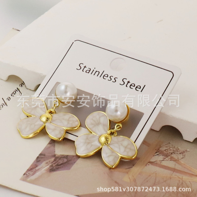 跨境轻奢高级感不锈钢方形白色滴釉爱心耳环女小巧精致时尚耳钉|undefined