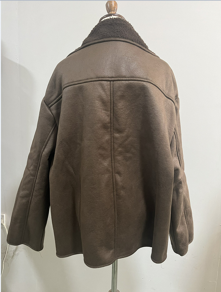 Dames winterjas met bontvoering voor herfst en winter mode_voghion.com