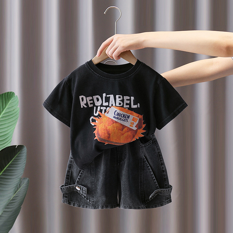 7402 Traje de camiseta de manga corta para niños Estilo fino de verano Estilo occidental Trendy Ropa para niños Chico Red Red Fried Street Summer Conjunto de dos piezas 5