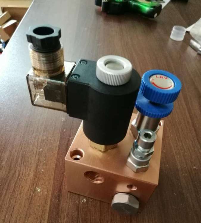 油压机液压系统油路集成块 25通径液压阀组，LCV63逻辑阀组LD80