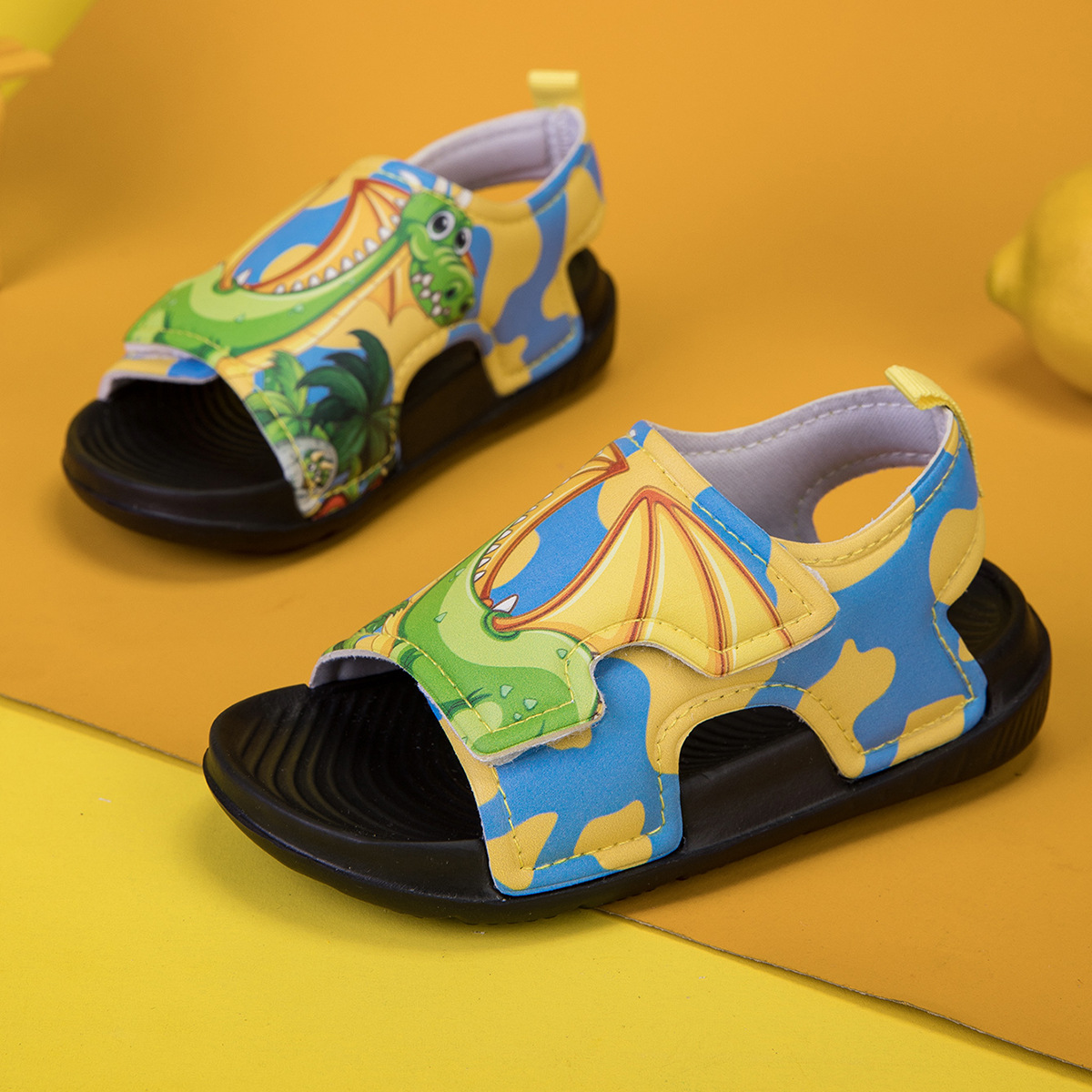 Summer fashionable comfortable lightweight breathable cartoon trend…