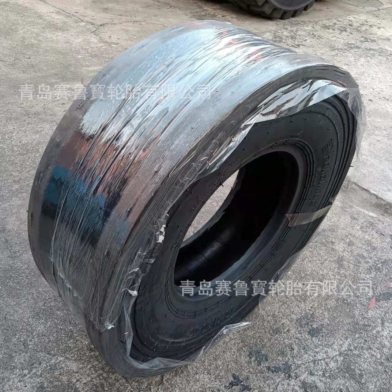 10.5/80-16 矿用胶轮 压路机光面轮胎