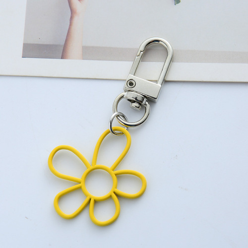 Creative Personality Candy Color Hollow Flower Keychain Ins Simple Ornament AirPods Earphone Case Keychain Hanger
