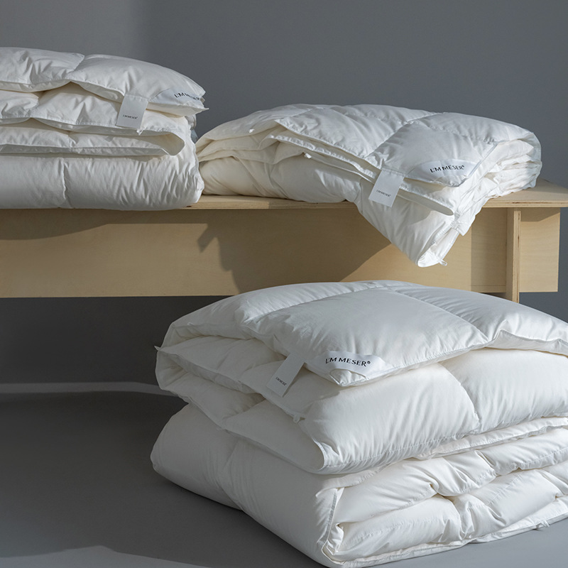 95 White Duck down Silent Quilt | Enjoy a Pure Sleep Experience in a Five-Star Hotel, down Summer Quilt, Spring & Fall Quilt, Winter Quilt