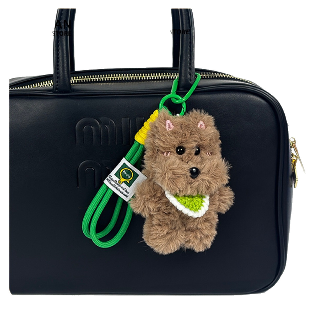 Pequeño libro rojo con peluche West Highlands perros colgantes de bolsa de gancho tejido a mano mini baudoles toallas de saliva muñecas de perros