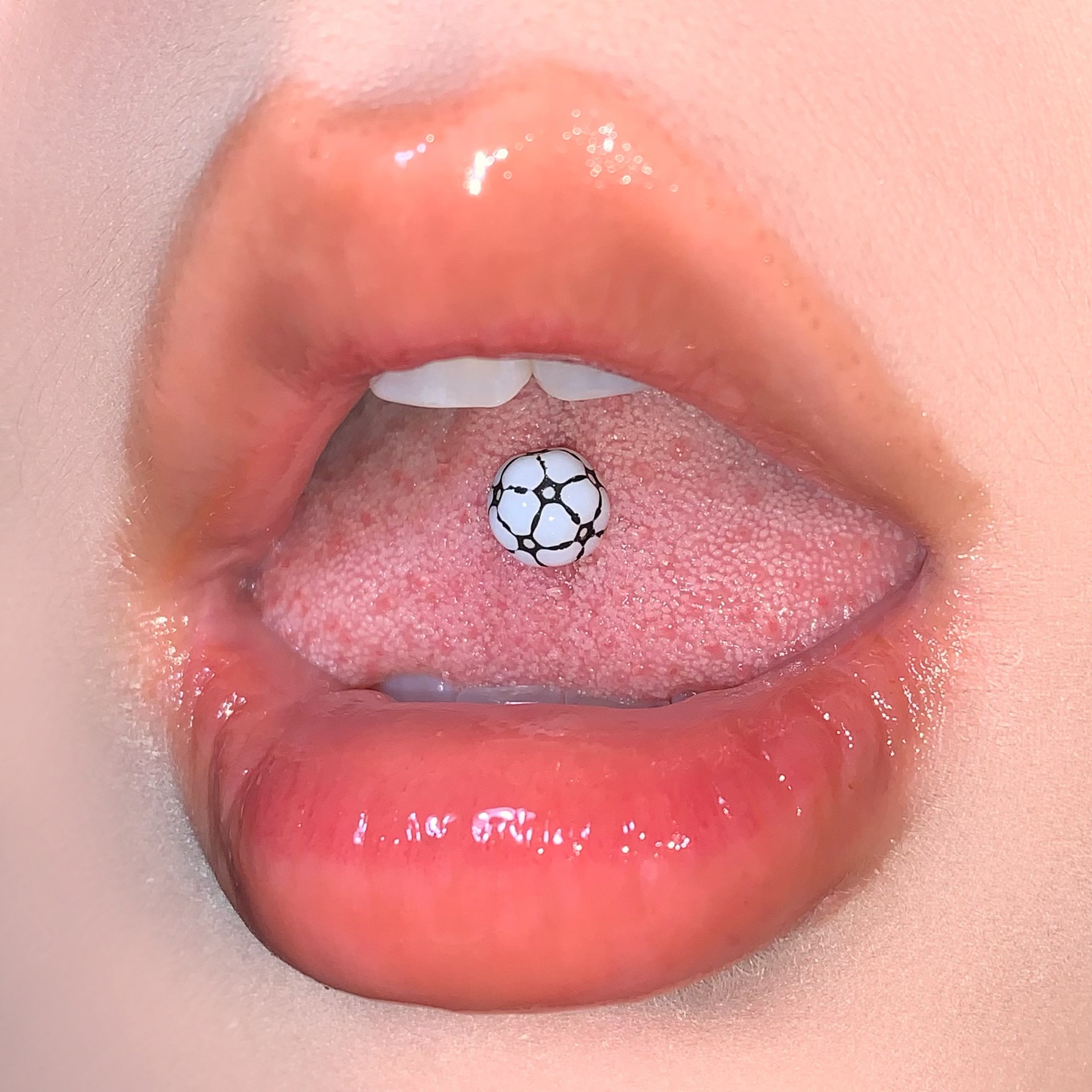 Pointed labret stud close-up product detail