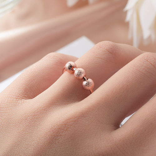  Amazon hot selling rotatable stress-reducing and anti-anxiety living pearl sand pearl ball creative ring source manufacturer