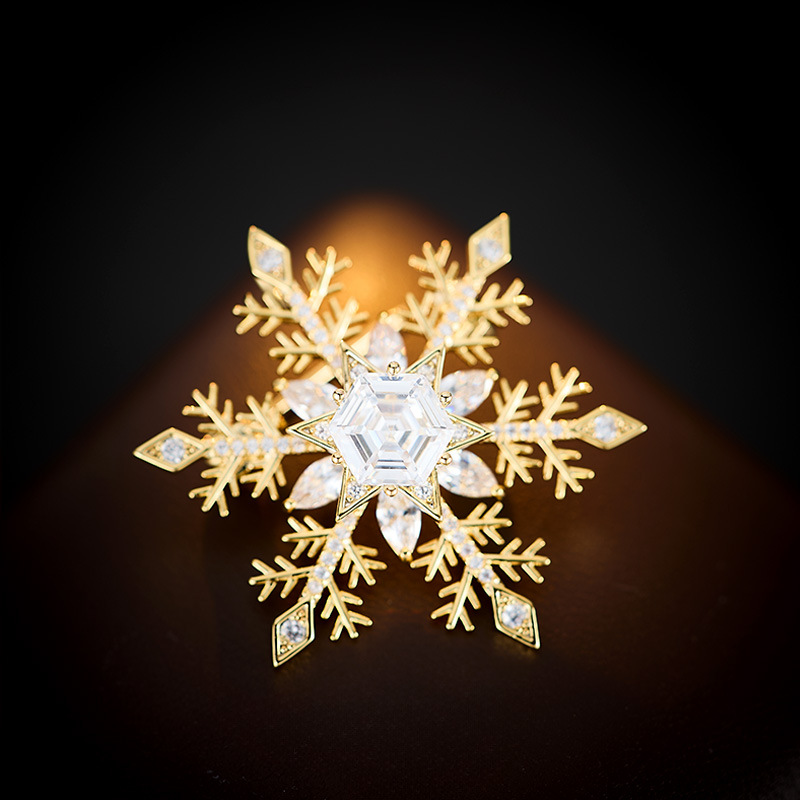design creative fashionable brooch with zircon