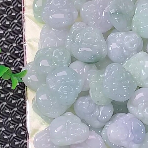 Emerald natural ore Myanmar jade