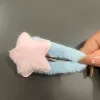 Розовая звезда на синем фоне