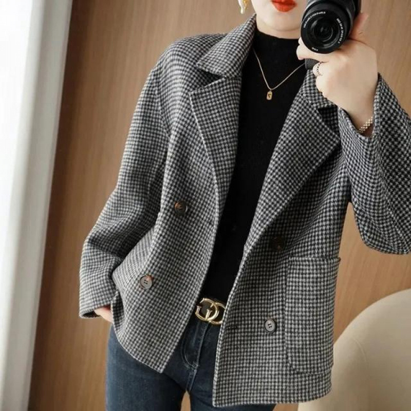 2025 New Autumn and Winter Houndstooth Woolen Outwear Women's Short Classy Plaid Woolen Outwear