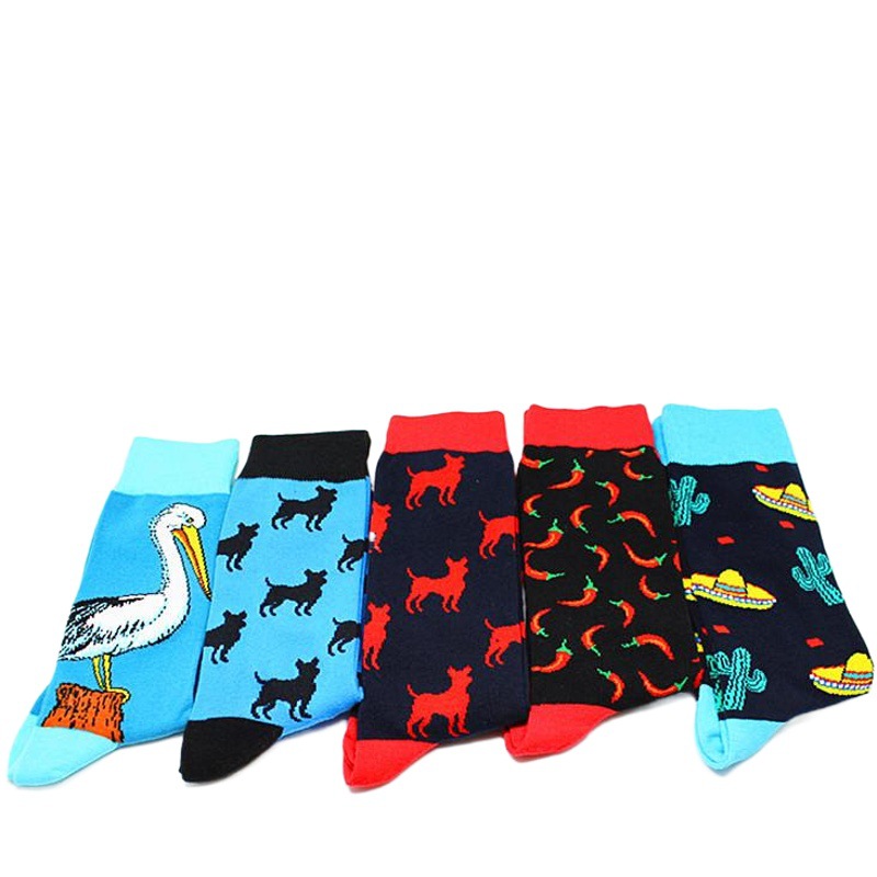 Calcetines de dibujos animados de moda para hombres calcetines de hombre transfronterizos calcetines de hombre de media pantorrilla personalidad de múltiples patrones de mujer de comercio exterior calcetines de hombre de moda calcetines de algodón al por mayor
