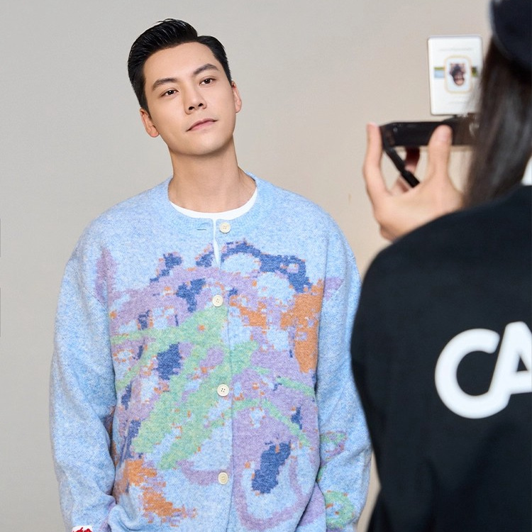 Celebrity-inspired crayon-style jacquard early autumn sweater, round neck cardigan, wool graffiti colorful top/jacket, couple style