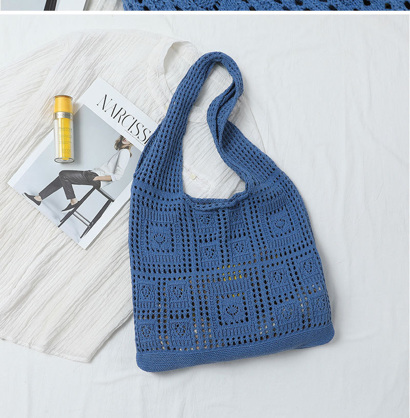 Women's Medium Knit Solid Color Basic Hollow Bucket Open Shoulder Bag display picture 7