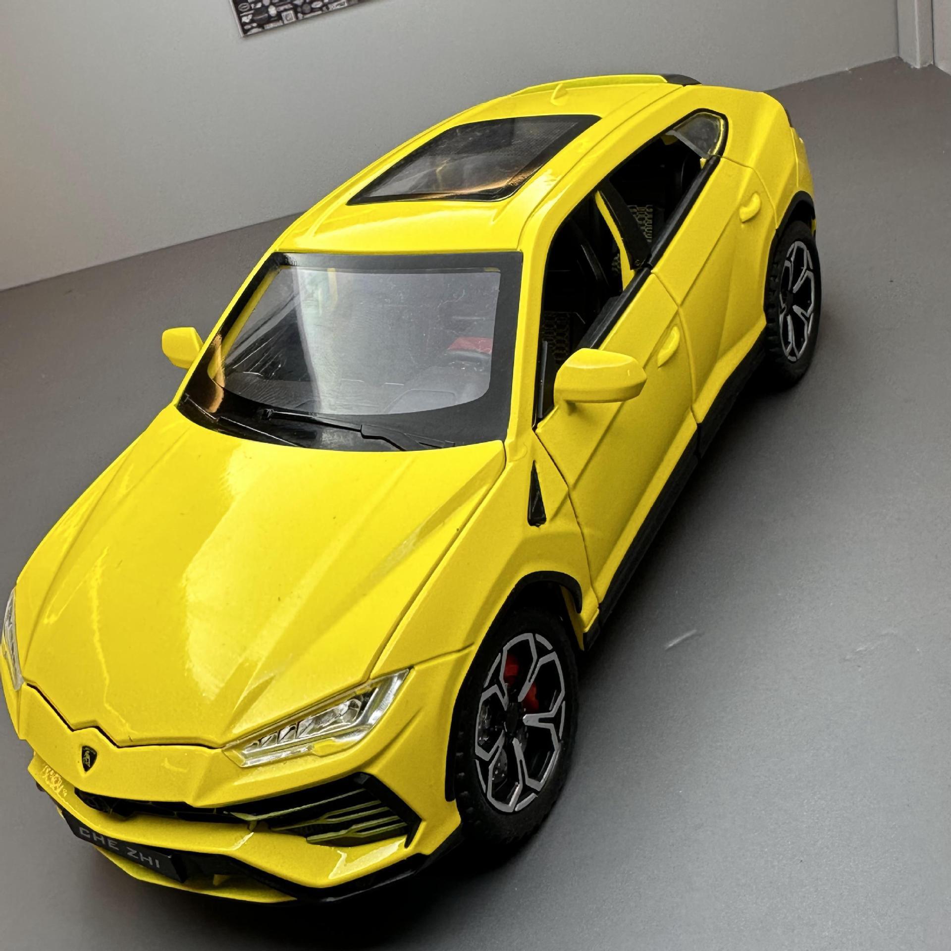 Modelo de coche de aleación de coche 1:24 Rambo URUS Bison Tire hacia atrás con luz de sonido niño modelo de coche de juguete adornos