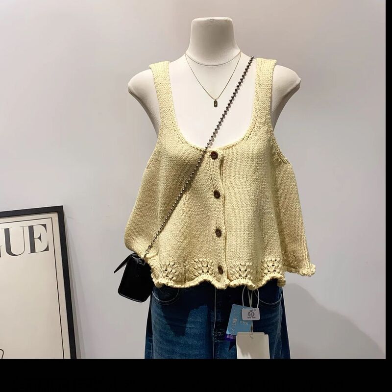 Spring sweet layered yellow knitted camisole for women, 2026 new Korean-style stylish outfit with sweater vest Spring sweet layered yellow knitted camisole for women, 2026 new Korean-style stylish outfit with sweater vest