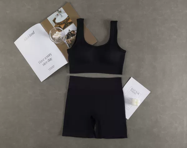 Black set