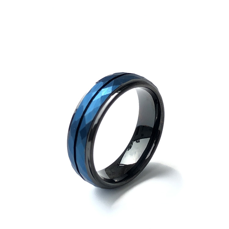 Anillo azul y negro europeo y americano suministro de acero de tungsteno material pesado anillo de flor de lote de dos colores Blue Room anillo de fundición azul eléctrico personalizado