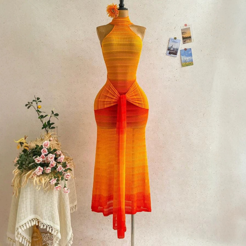 Cross-border European and American women's clothing, gradient color textured backless halter neck strap dress, summer vacation pleated flowing long dress Cross-border European and American women's clothing, gradient color textured backless halter neck strap dress, summer vacation pleated flowing long dress