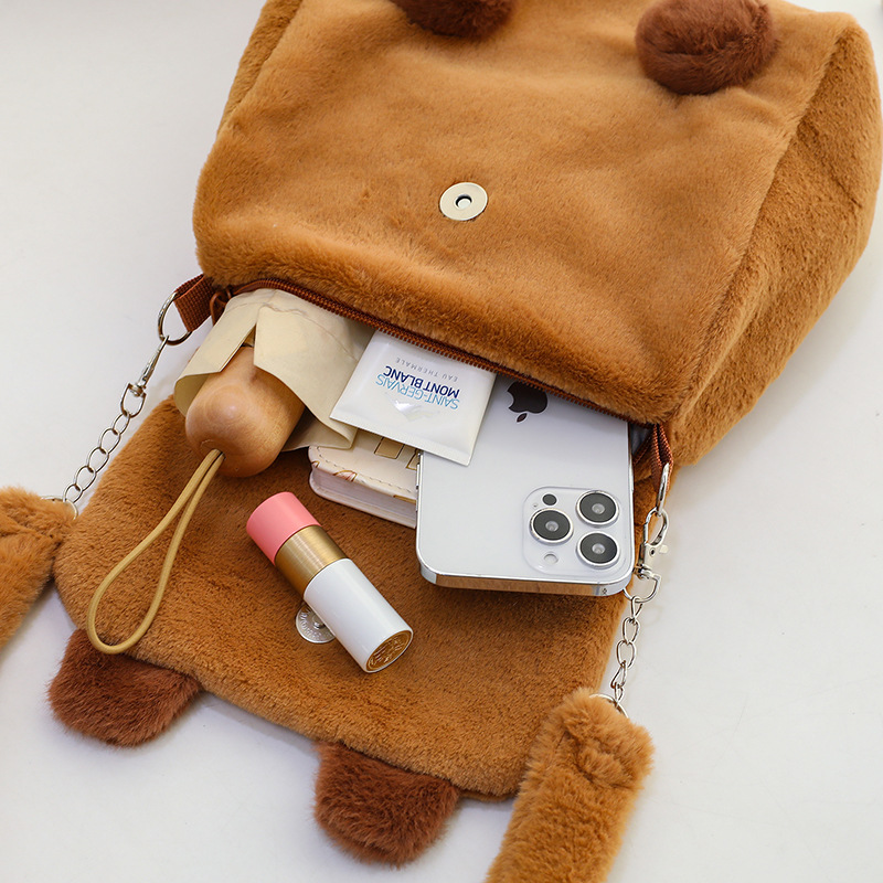 El nuevo bolso de felpa con solapa Kapibala, bolso de almacenamiento de dibujos animados lindo capibara, bolso diagonal de doble uso para niñas