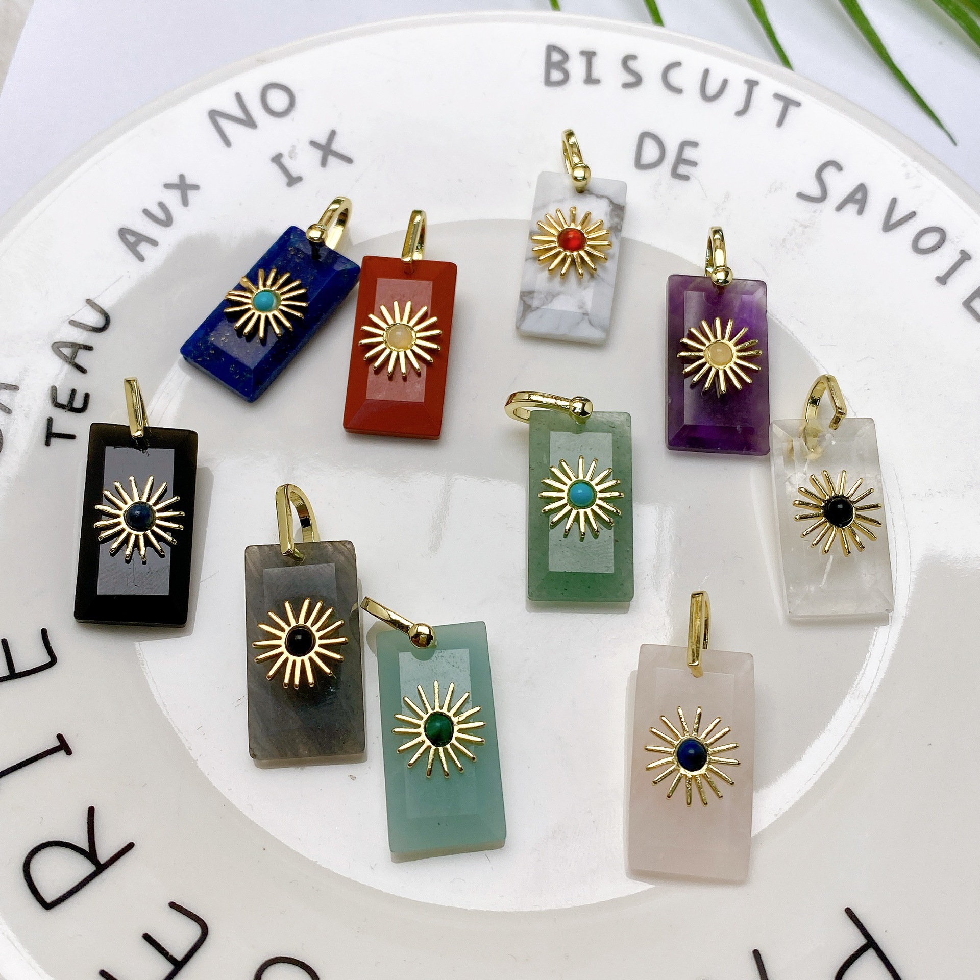 6g Weight Pendant Jewelry Making Type 1 Piece Quantity natural stone Material Sun Pattern IG Style, Retro Style Retro Natural Stone Pendant Necklaces Cold Tone  Style Simple Geometric Pattern Jewelry Accessories 无