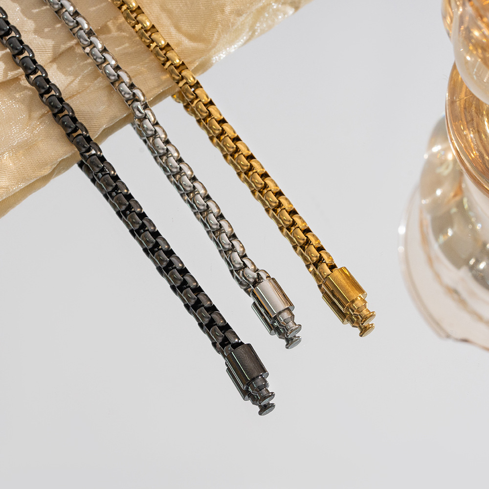 Cross-border simple titanium steel bracelet men's high-end sense trend European and American stainless steel is repeated ancient pearl chain bracelet