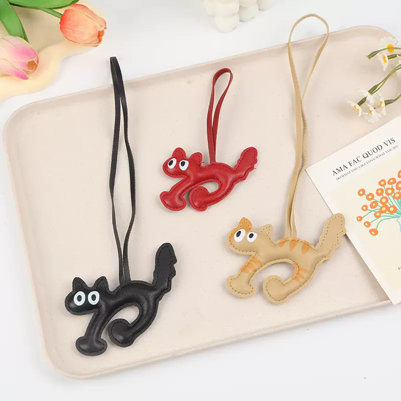 新款皮质宠物大眼猫pu皮革钥匙扣创意箱包立体可爱挂件挂坠批发