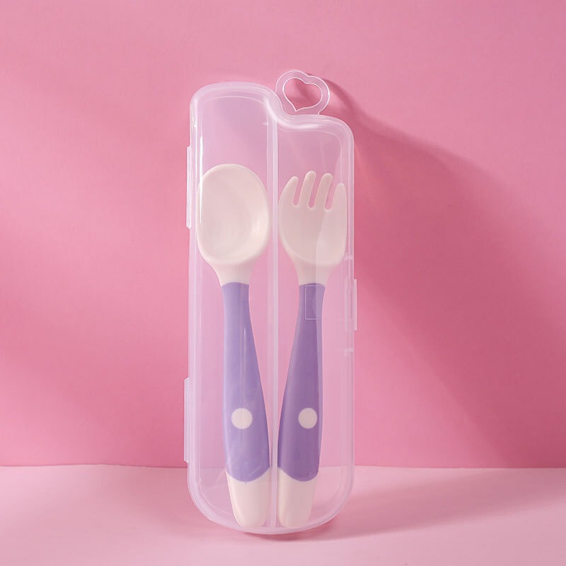 赤ちゃんの食事スプーン子供の食事訓練は自主的に食べます。|undefined