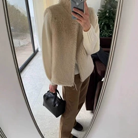 连衣裙;女式衬衫;女式T恤