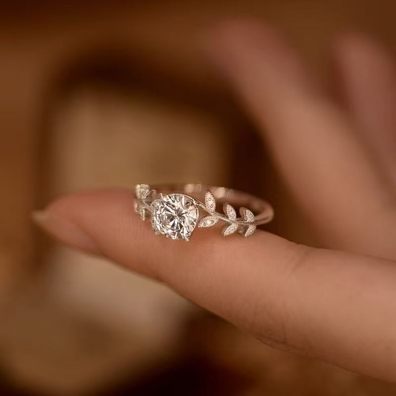 Funkelnder Damenring Designer Schmuck Elegant Und Angenehm_voghion.com