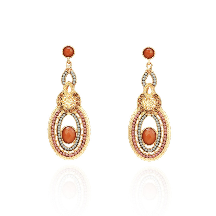 Baroque Long Geometric Circular Hollow Diamond Earrings display picture 3