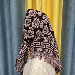 Middle-aged and elderly women's headscarves: Rural women performing labor in the fields, showcasing protective scarves—timeless, cozy, and versatile square headscarves for grandmothers.