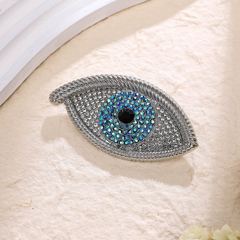 20g Weight Corsage, Brooches Classification Street Occasion Alloy Material Devil's Eye, Eye, Eye Pattern Women's Gender Original Design, Retro Style Original Design Retro Pin Devil's Eye Eye Eye Alloy Women's Corsage Brooches 3