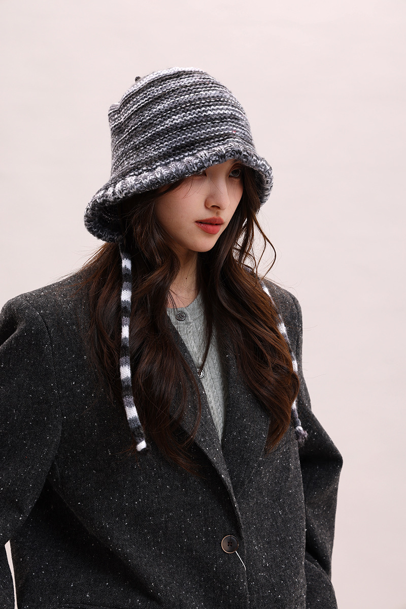 Cappelli di lana autunnali e invernali per bambini, colori arcobaleno a contrasto per mettere in mostra il viso, piccola borsa con testa carina legata con corda_voghion.com