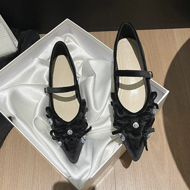 Женские туфли на плоской подошве с острым носком, на толстом каблуке и стразах, с неглубоким носком, новинка 2025 года, универсальные туфли с мягкой подошвой, женская обувь большого размера, размеры от 41 до 43