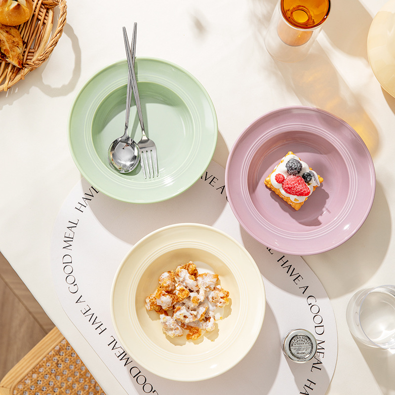 Plato de estilo crema de aspecto alto plato de cerámica simple plato de cena restaurante de alta gama hogar pasta redonda Placa de sombrero de paja