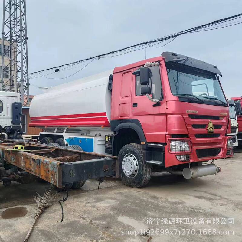 Oil Tanker Truck, Sinotruk Howo 371 High-Power Mobile Refueling Vehicle, 20-Cubic-Meter On-Board Refueling Machine, Mobile Refueling Truck