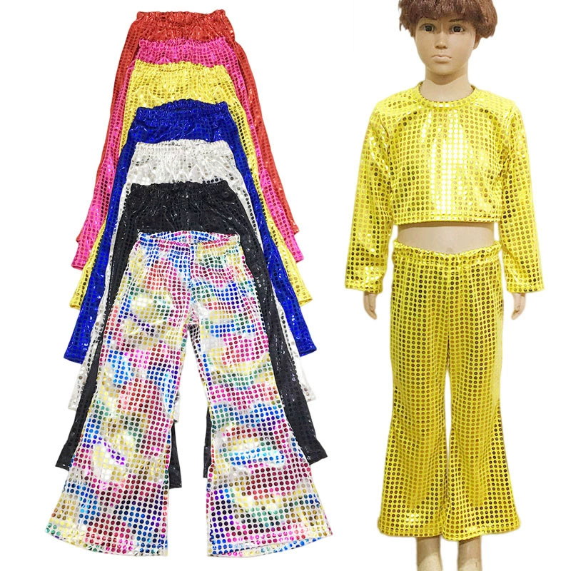 Уличный танец в зале с блестками в горошек