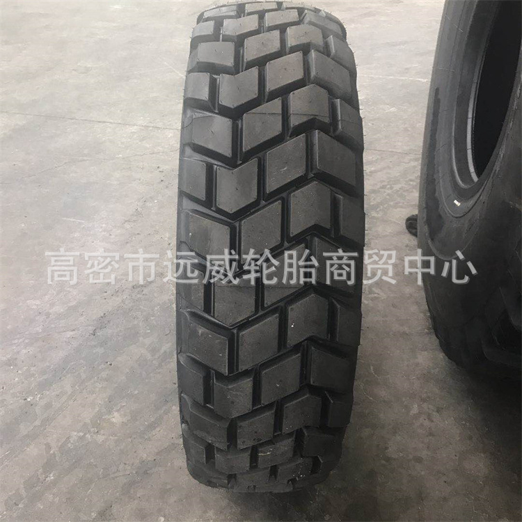前进越野车轮胎 12.5R20炮车消防车陕汽卡车全钢子午线轮胎