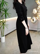 2024秋装新款长袖磨毛精纺条纹时尚气质修身遮肚复古洋气连衣裙女