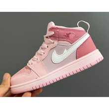 ����ͯЬAJ1�߰��ͯ�˶�Ьѧ��ʱ�����а�Ь��һ����Ь�ܲ�Ь