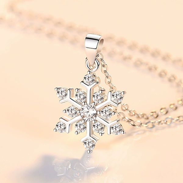 D135 Snowflake Pendant (Single pendant does not contain a matching chain)