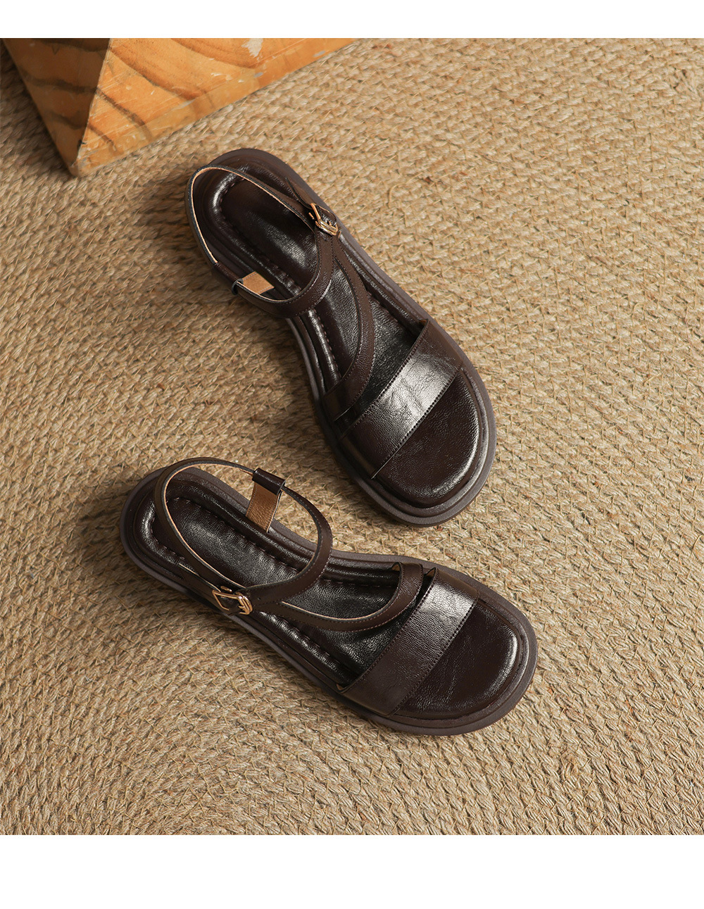 Sandal nữ quai ngang mũi hở đế bệt gót dày kiểu La Mã — nâu chi tiết 21