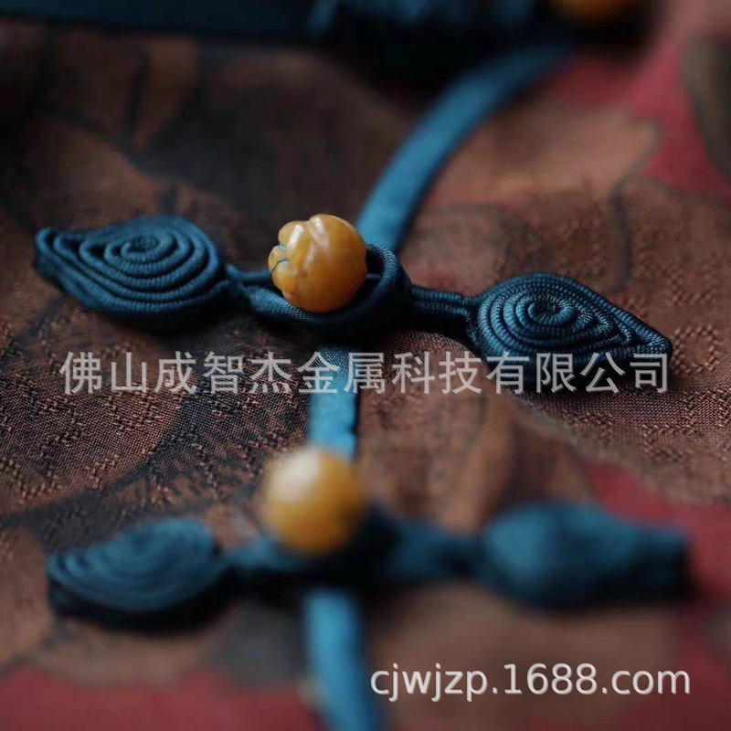 Zen Clothing Without Buttons, 13 Types of Clothing Buttons for Practitioners. the Heart Is Like a Lotus and Has Thousands of Zen