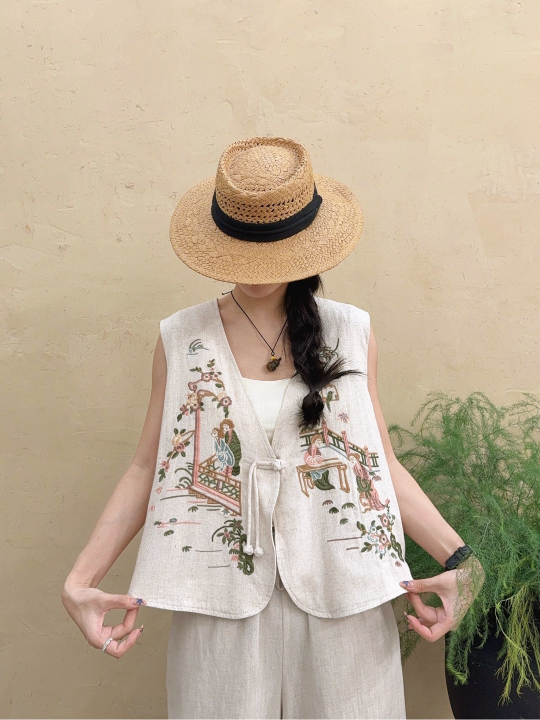 2025 otoño nueva mujer bordada estilo nacional chaleco de lino retro V-cuello cardigan top de moda de otoño