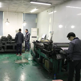 胸针;胸饰;金属工艺品