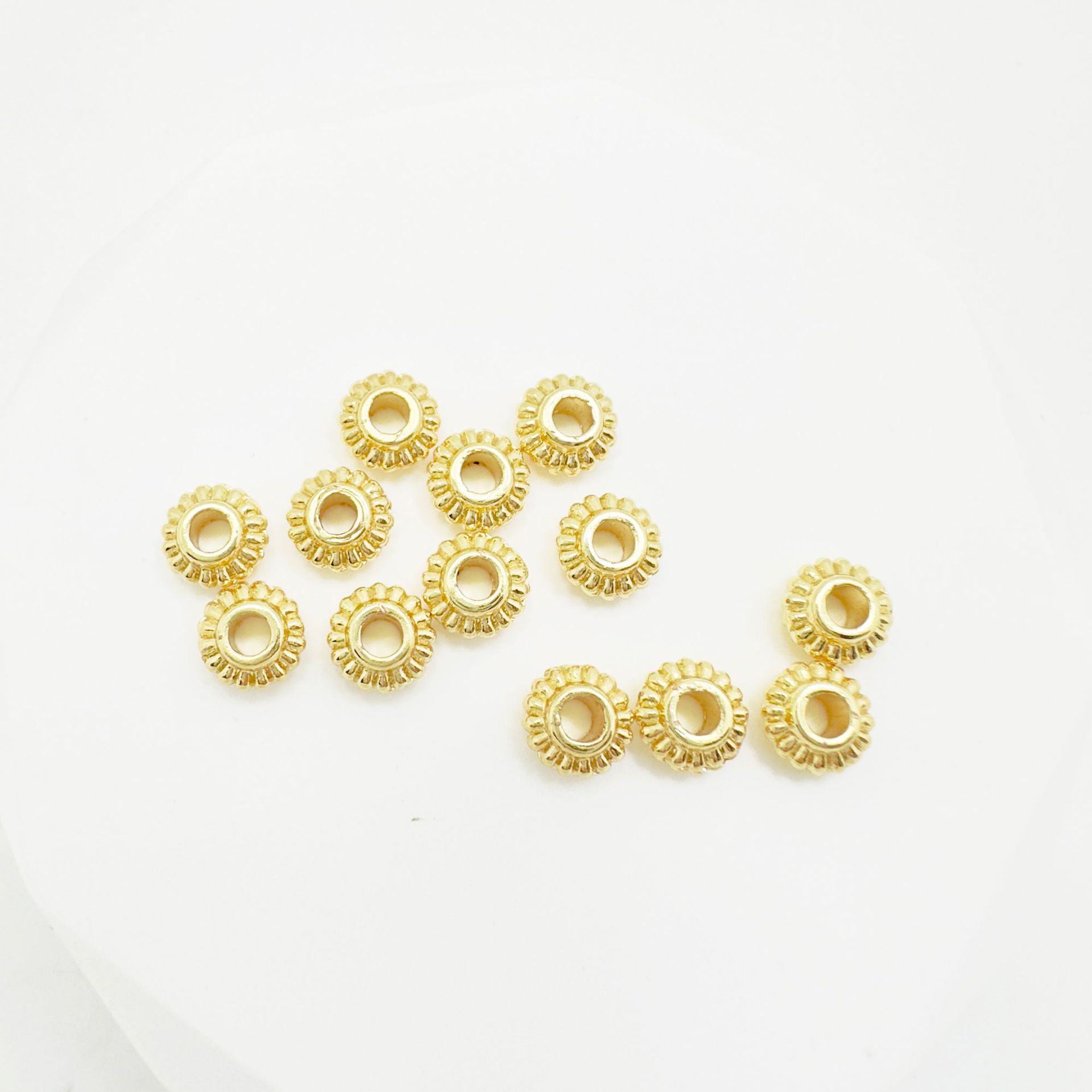 Alloy Material Solid Color Pattern 500 Pieces Per Pack 5*3mm 6 * 3mm Alloy Solid Color Spacer Bars
