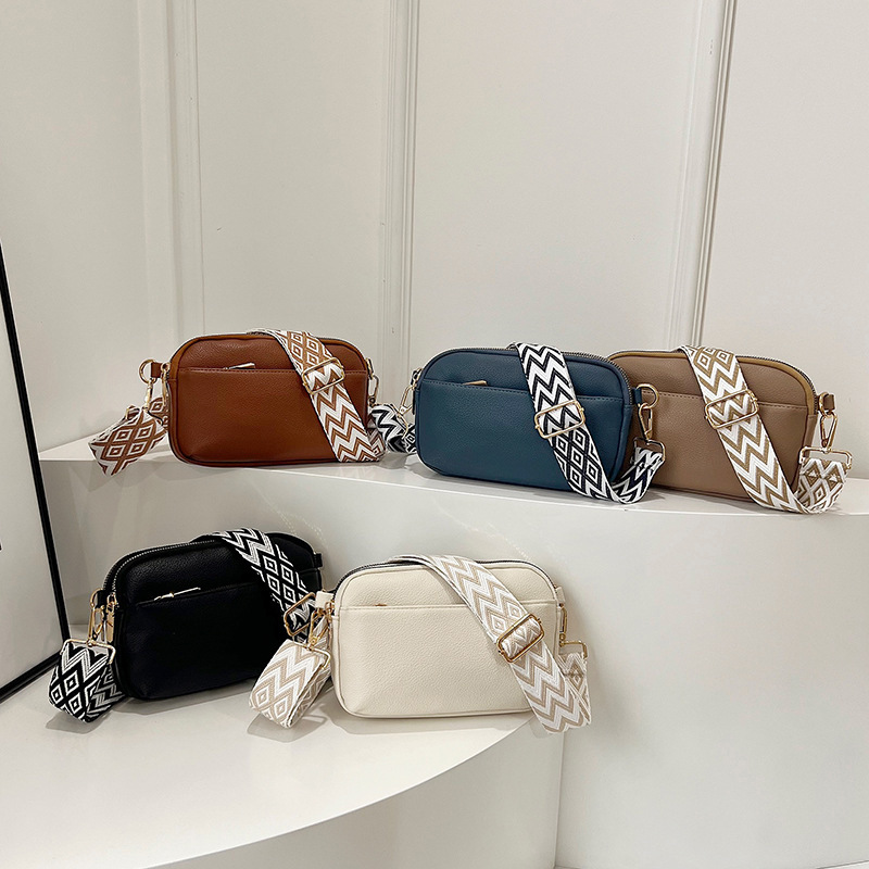 2024 Autumn and Winter New Simple All-match Small Square Bag High-end Niche Design Fashionable Exquisite Shoulder Crossbody Bag