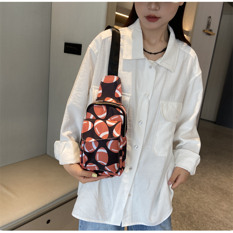 Women's Medium Nylon Ball Streetwear Square Zipper Fanny Pack display picture 5